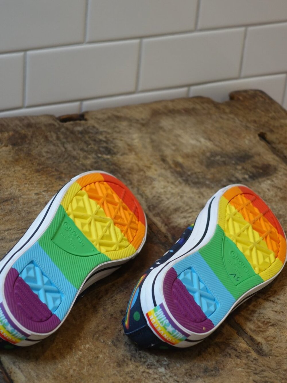 Converse Special Find . Unique And Part Of The Pride Collection - Picture 2 of 9